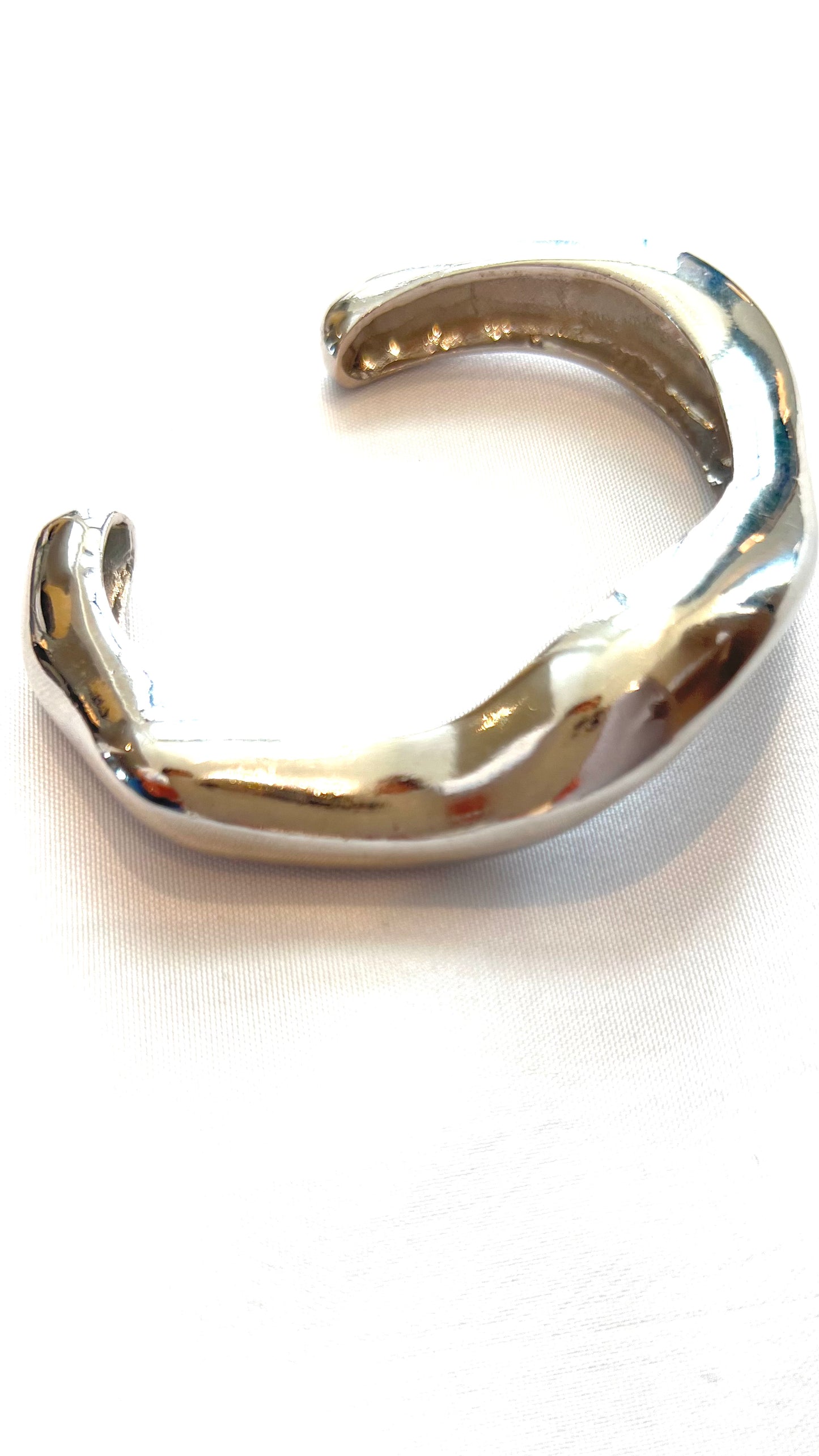 Ellinor Sculpted Cuff