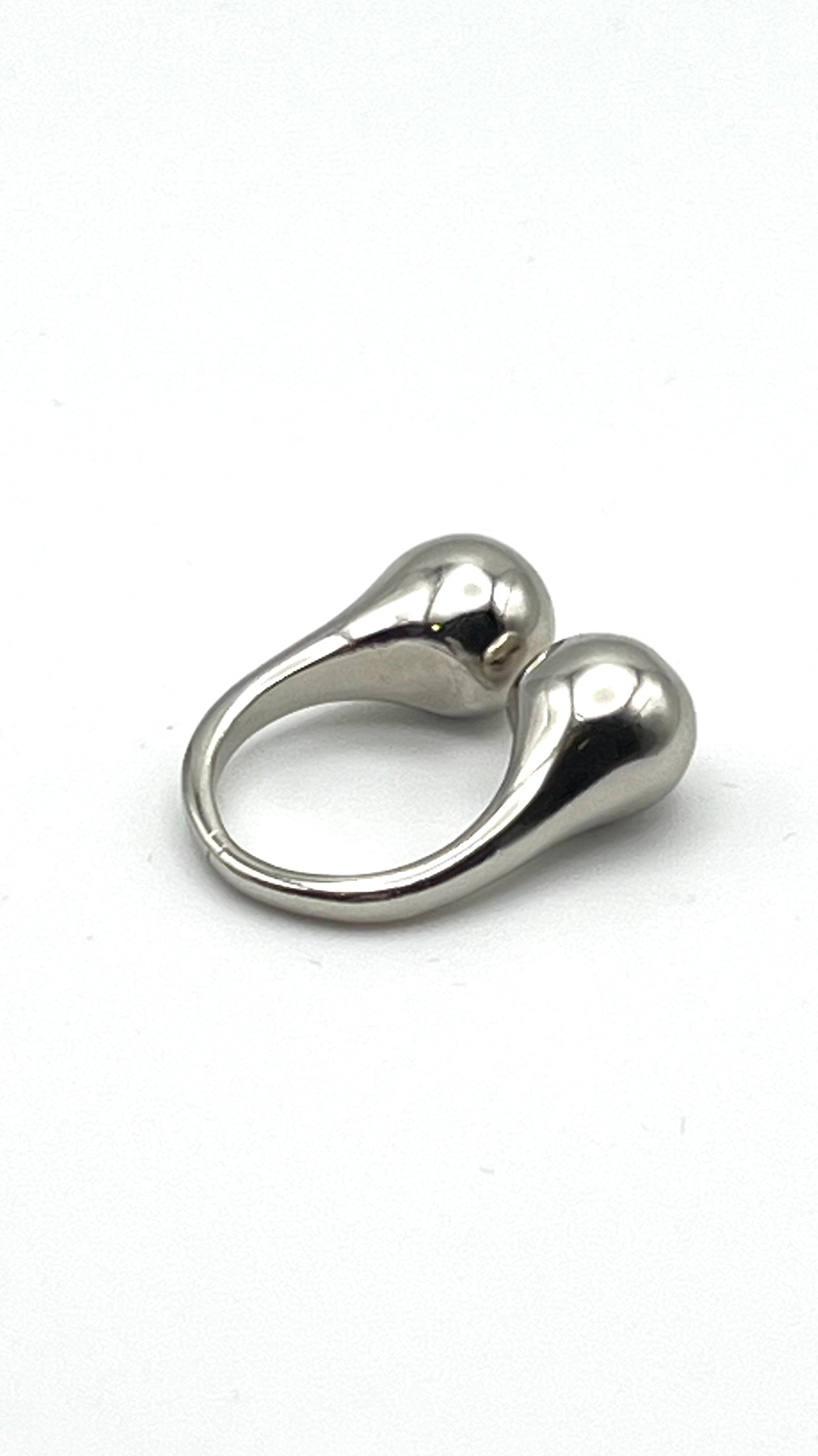 Sola- Bold Orb Ring