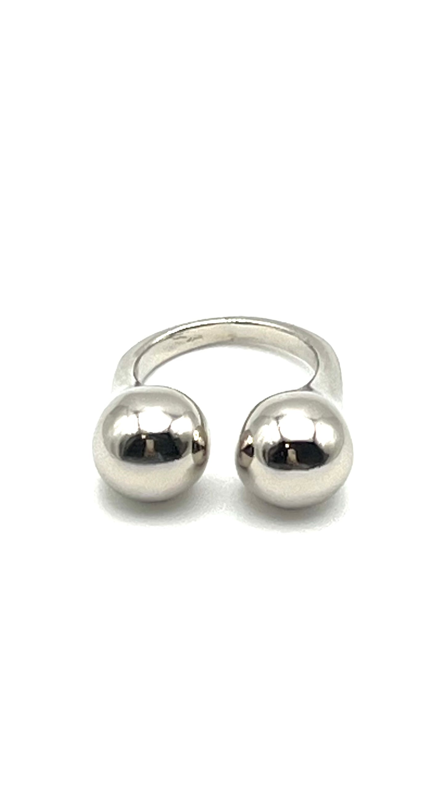 Sola- Bold Orb Ring