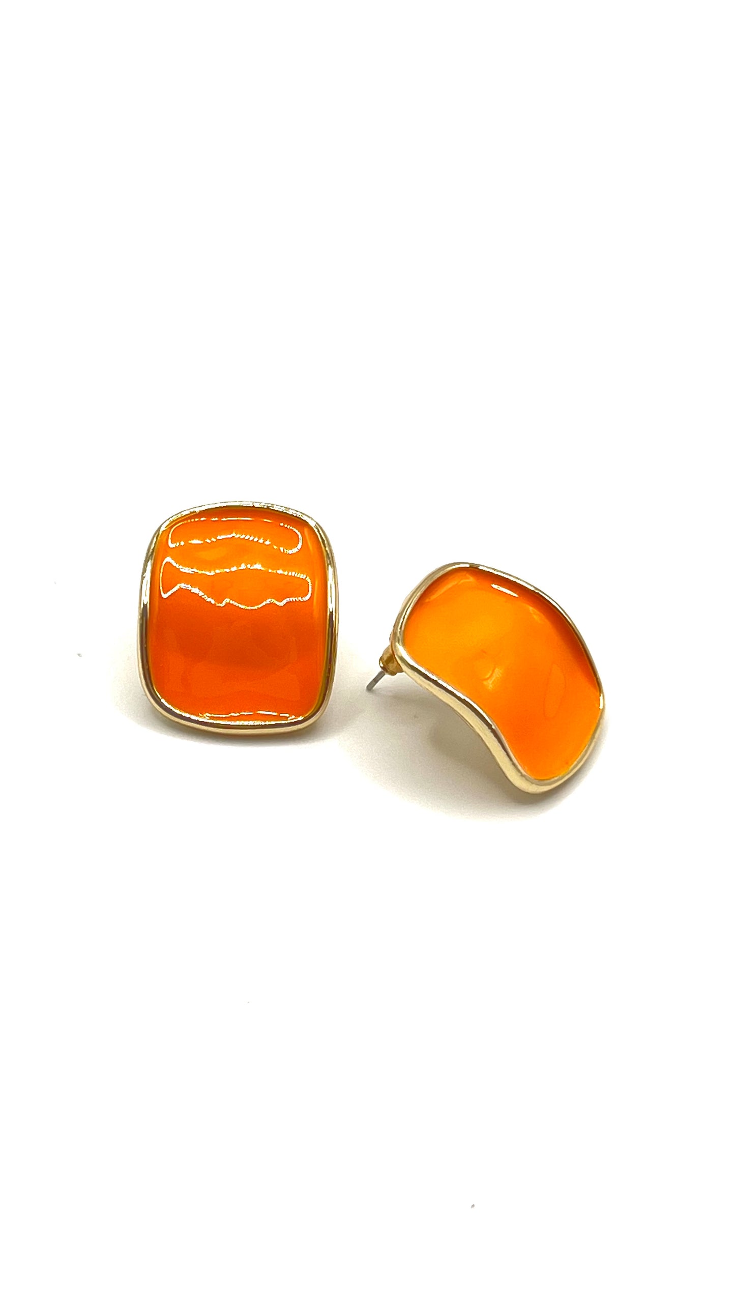 Monochic Earrings