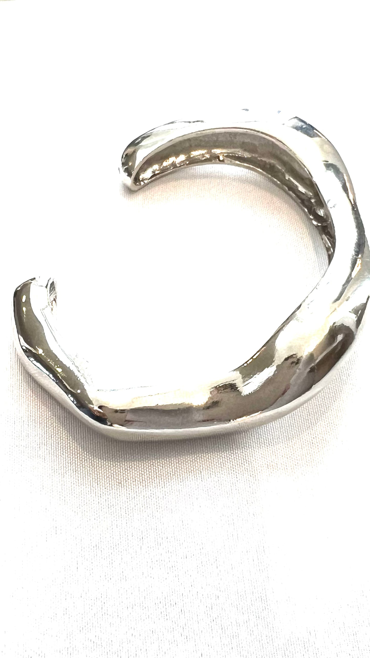 Ellinor Sculpted Cuff
