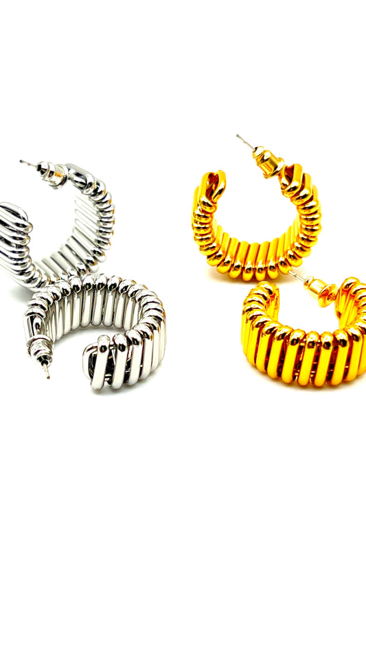 Nava Wave Hoop Earrings