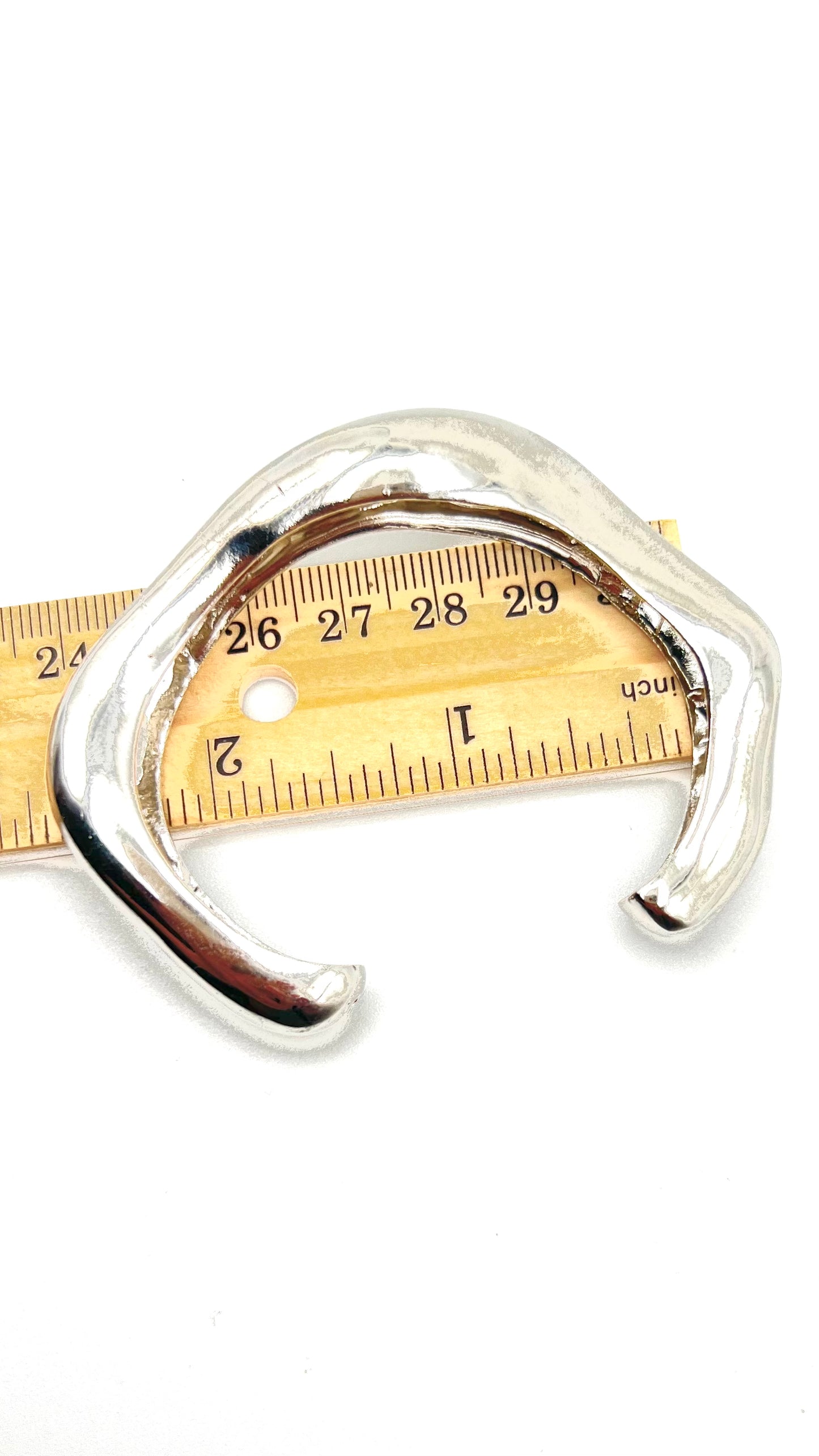 Ellinor Sculpted Cuff