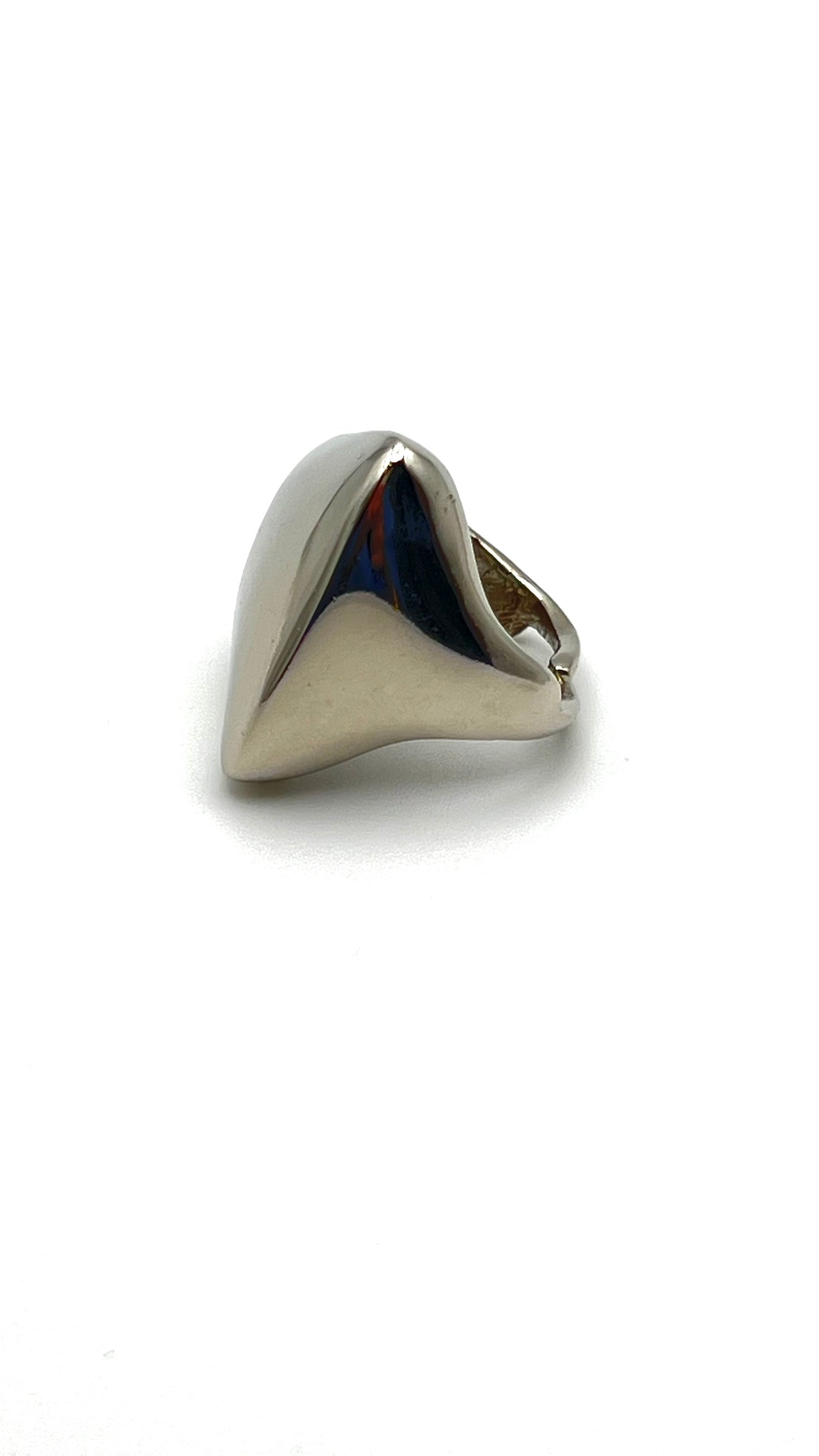 Vala-The Sculpted Arrow Ring