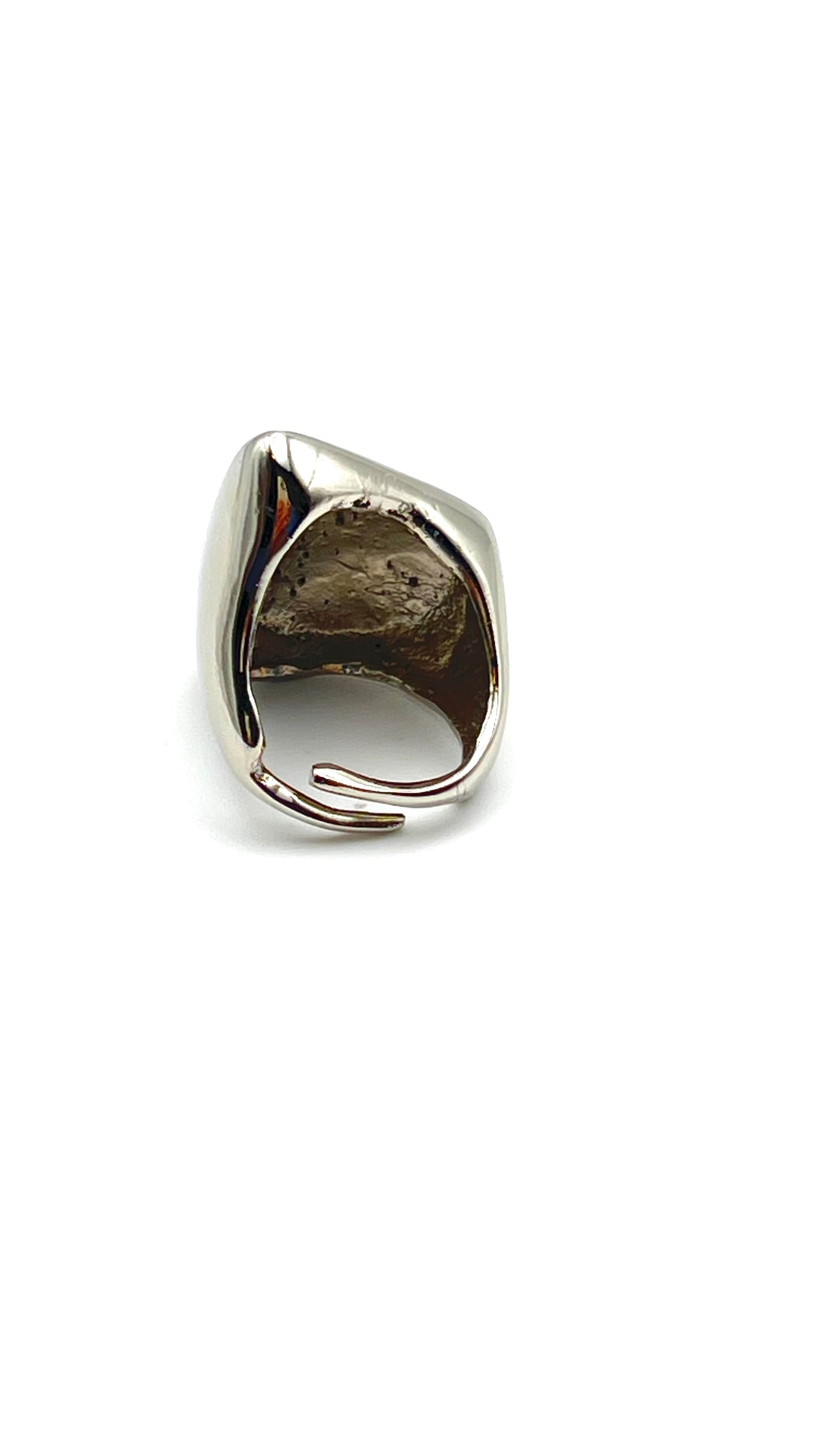Vala-The Sculpted Arrow Ring