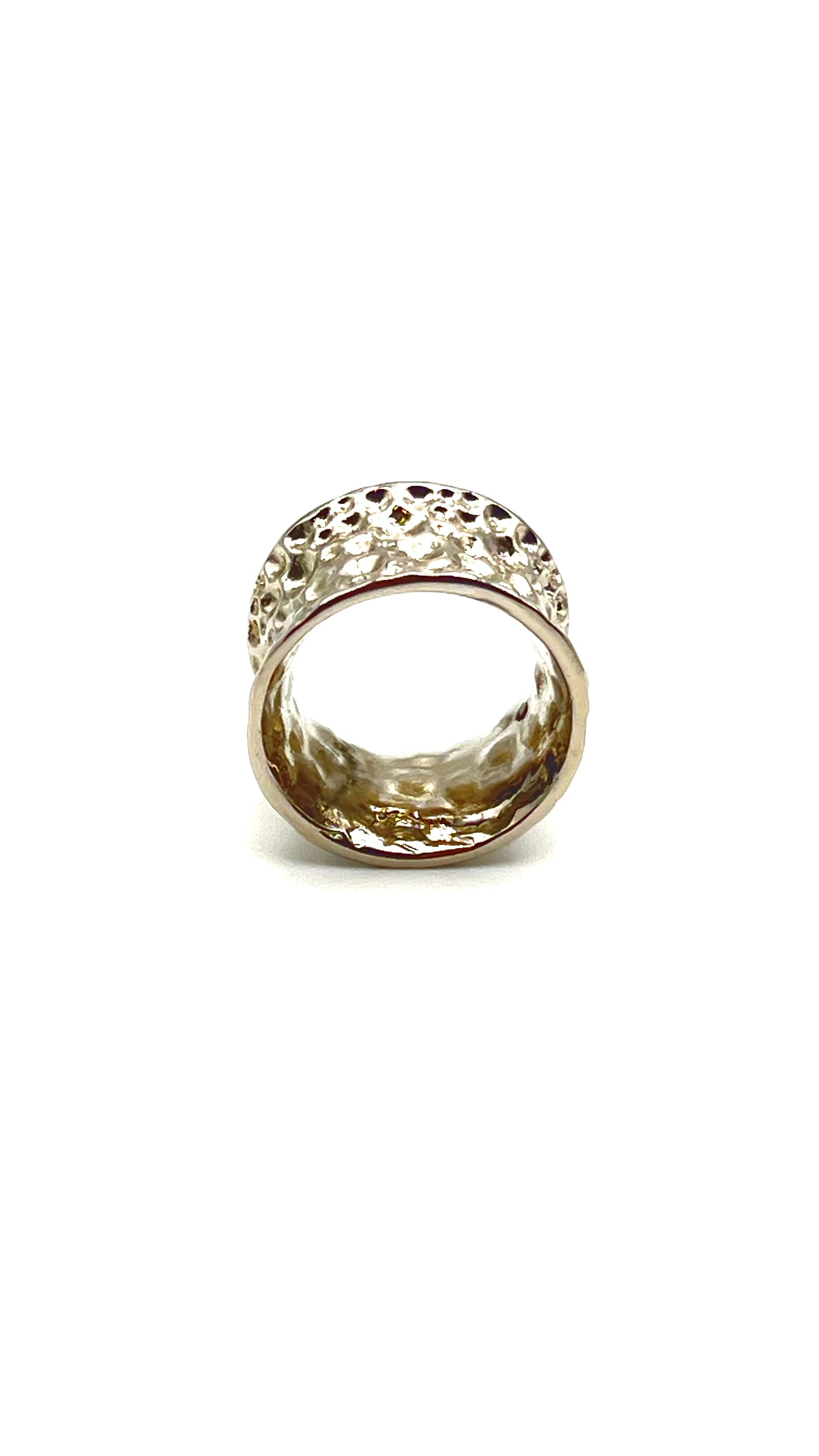Nira- Wide Sculpted Band