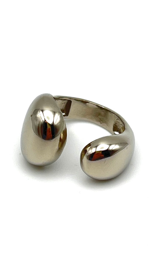Vara- Bold Orb Ring