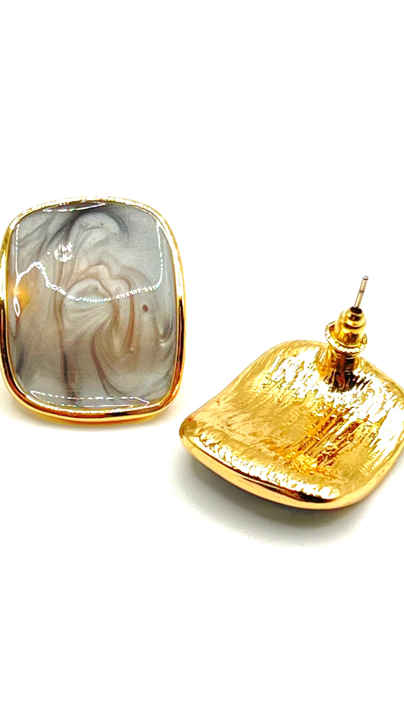Monochic Earrings