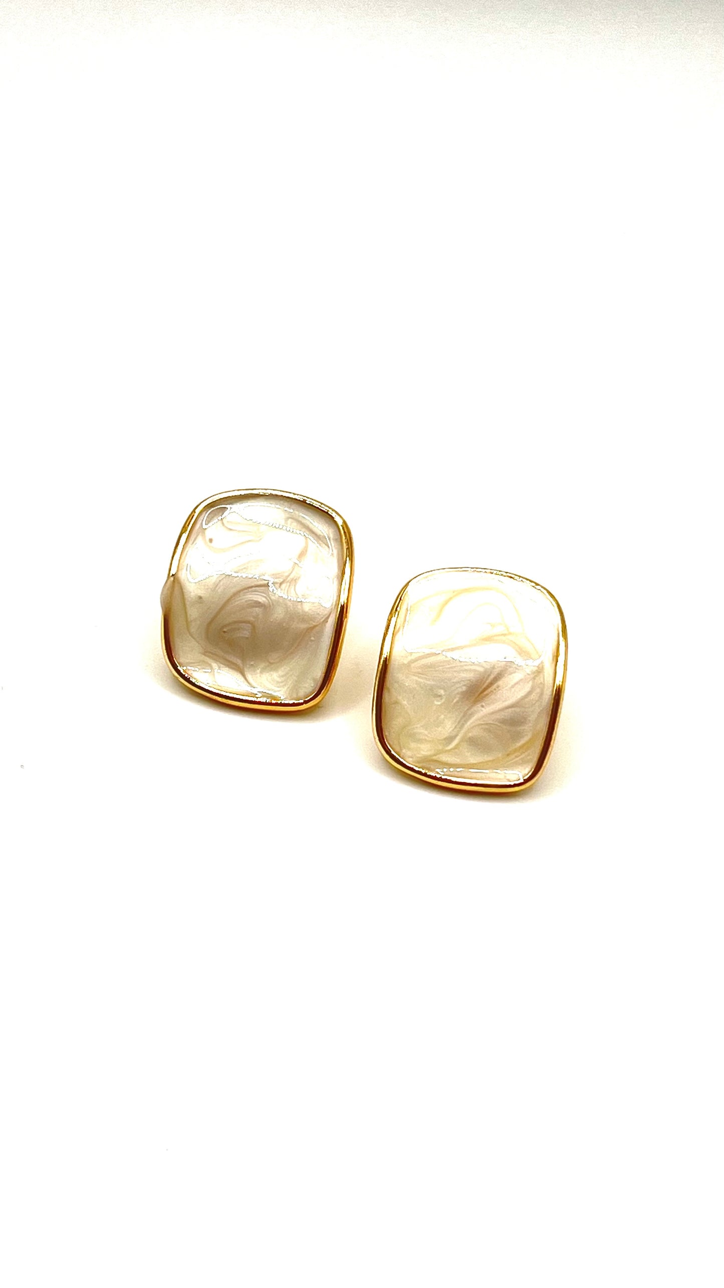 Monochic Earrings