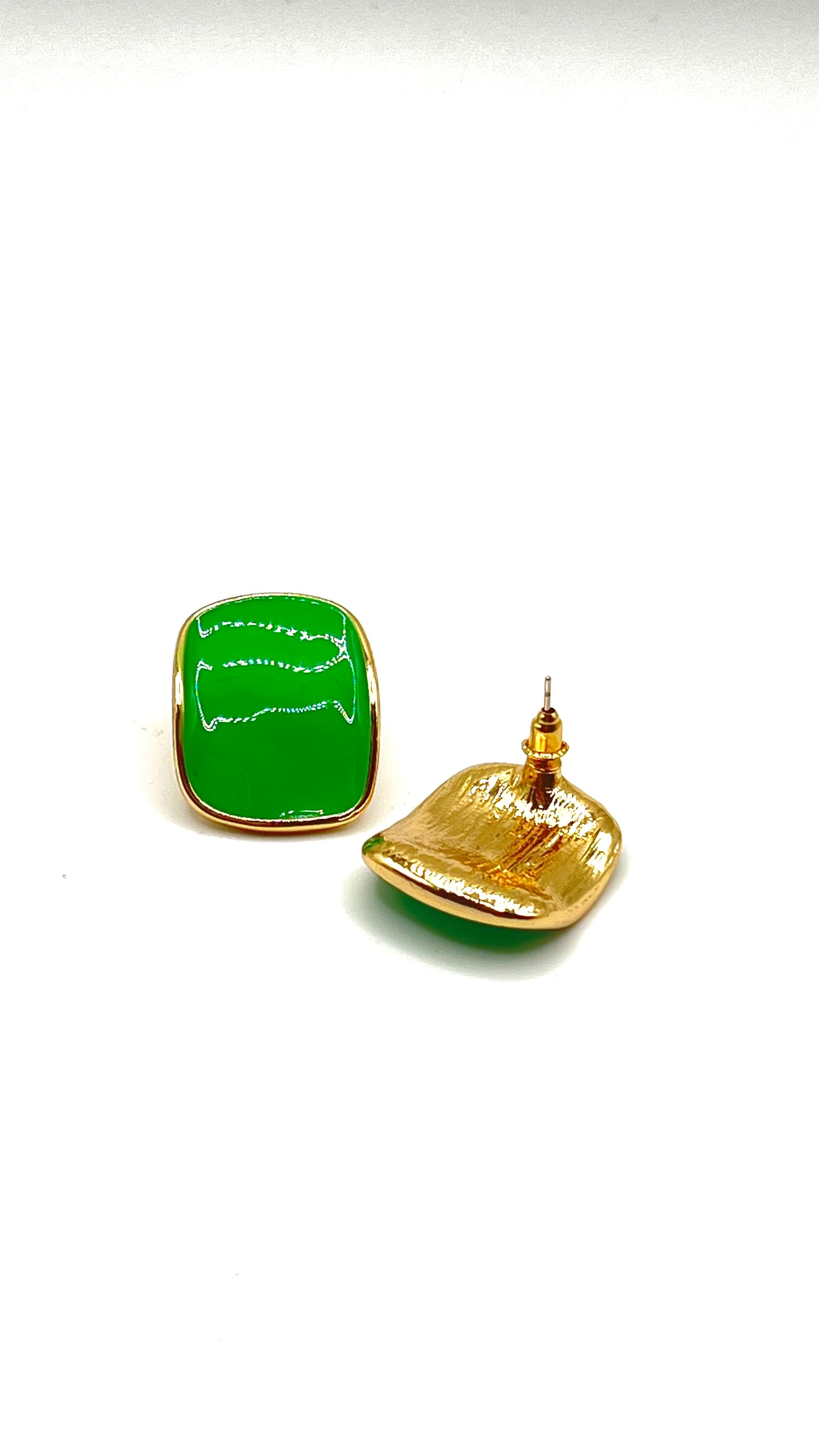 Monochic Earrings