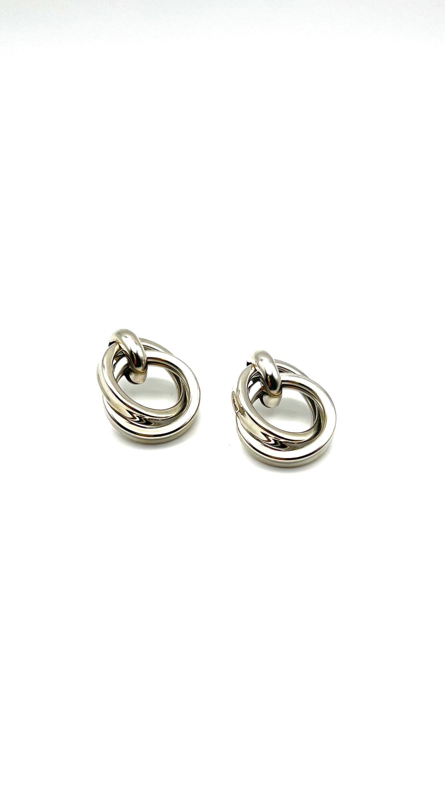 Kesher Loop Studs